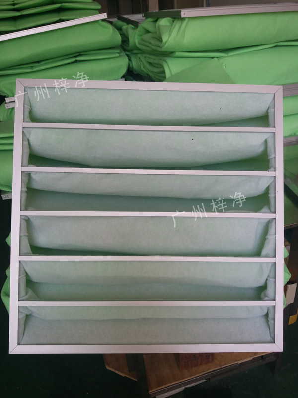 過(guò)濾棉袋式初效過(guò)濾器采用G4等級(jí)過(guò)濾棉制作,過(guò)濾精度為5um。