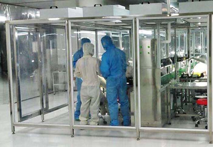 使用潔凈棚時(shí)，應(yīng)確保凈化空氣系統(tǒng)正常運(yùn)行，避免空氣污染。