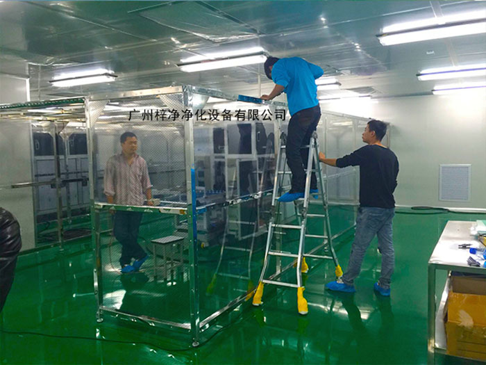 定期檢查潔凈棚內(nèi)的設(shè)備，如凈化空調(diào)系統(tǒng)、FFU風機過濾單元、空氣過濾器系統(tǒng)等，確保其正常運行。